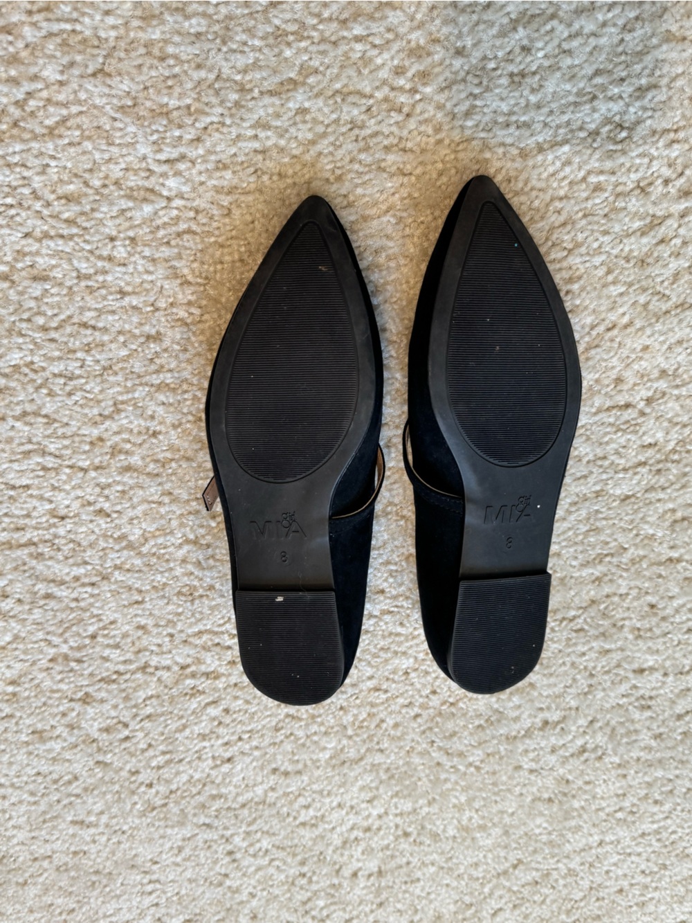 Like New Mia Black pointed Toe Flats Size 8 - Picture 5 of 5